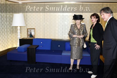 Schiphol 23 januari 2008
Opening nieuwe VIP centrum en koninklijke loge op schiphol door Koningin Beatrix.
Gerlach Cerfontaine begeleidt haar.