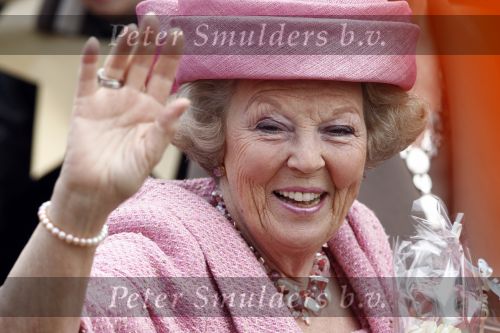 Makkum en Franeker30 april 2008
Koninginnedag 2008 met Koningin Beatrix Prins Willem Alexander Friso Constantijn Maurits Floris Pieter Christiaan Pieter v Vollenhoven en de prinsessen Maxima Laurentien Mabel Aimee Anita Margriet en Marilene.
Peter Smulders bv
