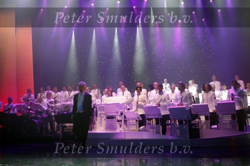 Den Haag 20 januari 2008
Anita Meier en Lee Towers premiere. Anita haar vriend Martin en dochter Patty zijn er ook. Koninklijke luchtmacht kapel