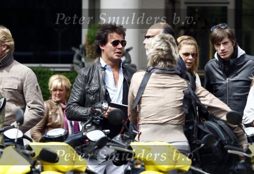 Amsterdam 18 mei 2008
Leco v Zadelhoff viert zijn 40e verjaardag met zijn vrienden in het hilton en ze maken een scooter rally door Amsterdam.