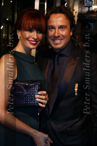 Amsterdam 8 december 2008
Premiere Wit Licht in Tuschinski. Marco Borsato speelt de hoofdrol en Prins Willem Alexander en Prinses Maxima zijn aanwezig.
Peter Smulders bv