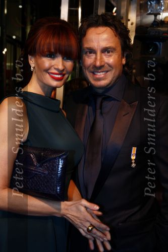 Amsterdam 8 december 2008
Premiere Wit Licht in Tuschinski. Marco Borsato speelt de hoofdrol en Prins Willem Alexander en Prinses Maxima zijn aanwezig.
Peter Smulders bv