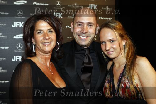 Amsterdam 14 oktober 2008
JFK gala in de passengers terminal. Lesley Bambergen met vrouw en dochter
Peter Smulders bv