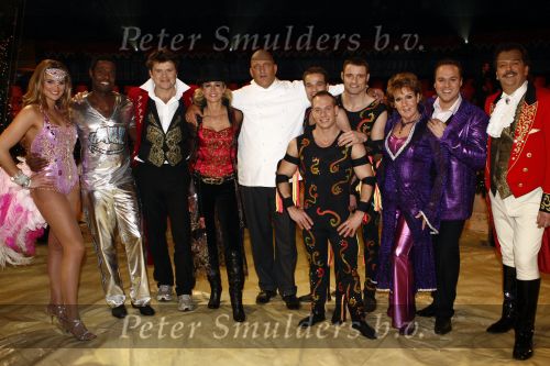Den Bosch 19 november 2008
Kerstcircus rtl gepresenterd door Wendy v Dijk en Beau v Erven Dorens. Lieke v Lexmond John Williams Mark huizinga yuri v gelder Ruben Houkes frans bauer en marianne weber
Peter Smulders bv