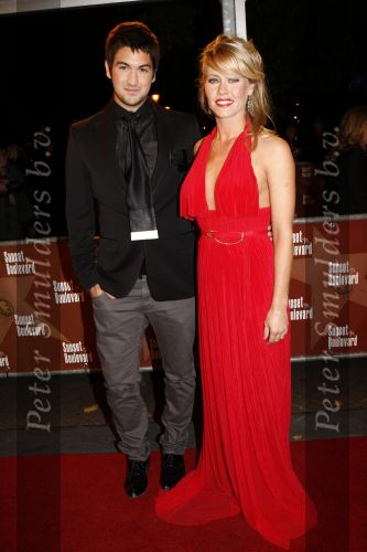 Amsterdam 10 oktober 2008
Premiere Sunset Boulevard in Carre. Liesbeth Kamerling met ontwerper Django
Peter Smulders bv