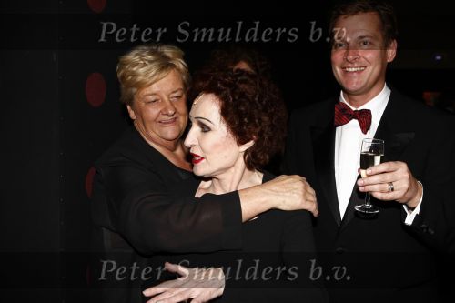 Den Haag 27 oktober 2008
Premiere Piaf en het koninklijk theater i Den Haag met Liesbeth List in de hoofdrol.Liesbeth List met Albert Verlinde en Erica Terpstra
Peter Smulders bv