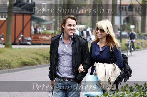 Laren 18  april 2008
Linda de Mol en Jeroen Rietbergen aan het winkelen in Laren op de verjaardag van Jeroen.
Peter Smulders bv