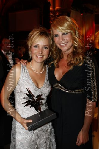 Amsterdam 24 oktober 2008
Uitreiking en gala van de televizierring 2008 in Carre. Yvonne Jaspers en Linda de Mol
Peter Smulders bv