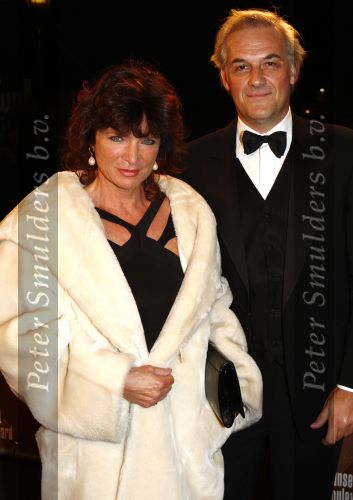 Amsterdam 10 oktober 2008
Premiere Sunset Boulevard in Carre. Linda v Dijck met man
Peter Smulders bv
