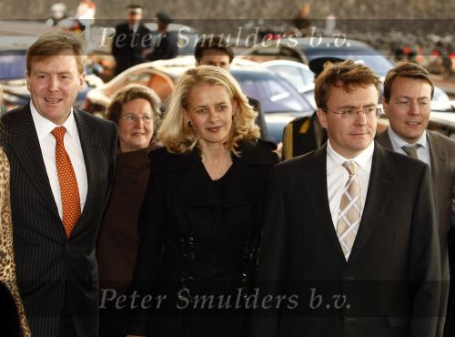 Amsterdam 3 december 2008
Prins Claus prijzen in het ij theater. Aanwezig zijn Koningin Beatrix , Prinses Maxima in tijger print outfit Prins Willem Alexander Mabel Wisse Smit Prins Friso en Prinses Laurentien en Prins Constantijn.
Peter Smulders bv