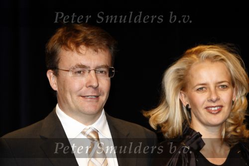 Amsterdam 3 december 2008
Prins Claus prijzen in het ij theater. Aanwezig zijn Koningin Beatrix , Prinses Maxima in tijger print outfit Prins Willem Alexander Mabel Wisse Smit Prins Friso en Prinses Laurentien en Prins Constantijn.
Peter Smulders bv