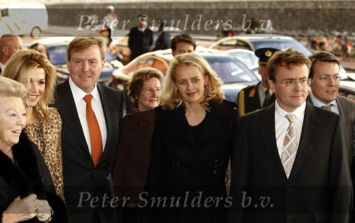 Amsterdam 3 december 2008
Prins Claus prijzen in het ij theater. Aanwezig zijn Koningin Beatrix , Prinses Maxima in tijger print outfit Prins Willem Alexander Mabel Wisse Smit Prins Friso en Prinses Laurentien en Prins Constantijn.
Peter Smulders bv