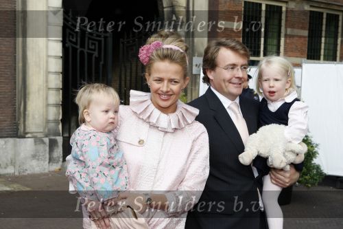 Den Haag 20 oktober 2007
Mabel Wisse Smit Prins Friso en hun dochters Luana en Zaria bij de doop van prinses Ariane.