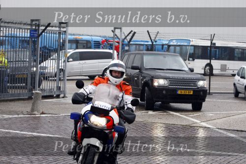 Schiphol 2 september 2008
Madonna arriveert met een prive vliegtuig op schiphol oost voor haar optreden/concert in de amsterdam arena.
Peter Smulders bv