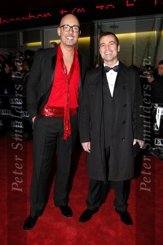 Rotterdam 16 december 2007
premiere Evita in het nieuwe Luxor theater. Maik de Boer met een vriend
Peter Smulders bv