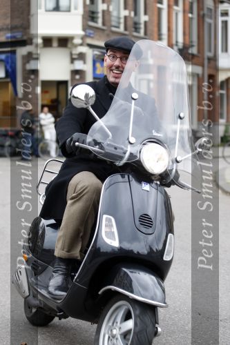 Amsterdam 31 oktober 2007
Maik de Boer op zijn vespa scooter.