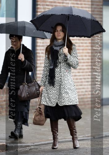Den Bosch 5 april 2008
De ex vriendin van Geert hoes Manuela met haar zoontje en moeder aan het winkelen in den Bosch.
Peter Smulders bv