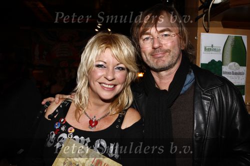 Amsterdam 20 november 2008
Presentatie Boek Henk Schiffmacher. Manuela Kemp  met haar man
Peter Smulders bv