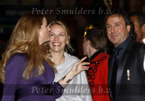 Amsterdam 8 december 2008
Premiere Wit Licht in Tuschinski. Marco Borsato speelt de hoofdrol en Prins Willem Alexander en Prinses Maxima zijn aanwezig. Marco met Willemijn Verloop
Peter Smulders bv