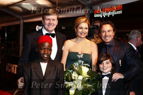 Amsterdam 8 december 2008
Premiere Wit Licht in Tuschinski. Marco Borsato speelt de hoofdrol en Prins Willem Alexander en Prinses Maxima zijn aanwezig.
Peter Smulders bv