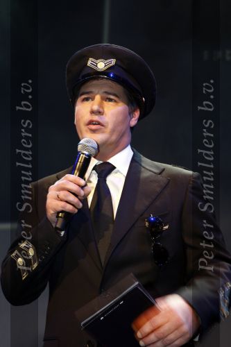 Amsterdam 14 oktober 2008
JFK gala in de passengers terminal.Martijn Krabbe in piloten pak
Peter Smulders bv