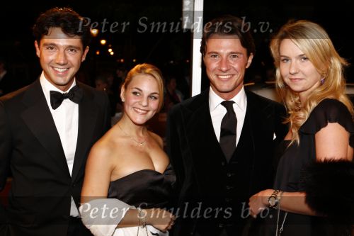 Amsterdam 10 oktober 2008
Premiere Sunset Boulevard in Carre. Martijn en Sander Lusink met hun vriendinnen
Peter Smulders bv