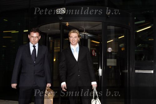 Amsterdam 13 februari 2008 
Rechtzaak van Rob de Nijs en Belinda Meuldijk ivm rattengate. Martijn v d Berg en Thierry Duval waren ook aanwezig alsmede Astrid Collee
Peter Smulders bv
