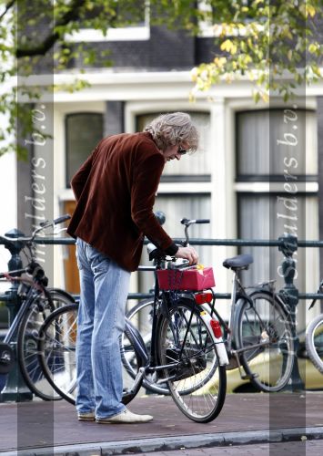 Amsterdam 17 oktober 2008
Matthijs v Nieuwkerk op straat in Amsterdam.