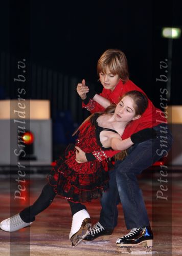 Amstedam 9 december 2008
Maxim Froger doet mee aan sterren kinderen dansen op het ijs. Natasja Froger is natuurlijk van de partij.
Peter Smulders bv