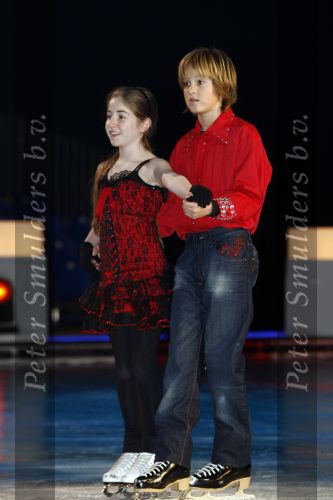 Amstedam 9 december 2008
Maxim Froger doet mee aan sterren kinderen dansen op het ijs. Natasja Froger is natuurlijk van de partij.
Peter Smulders bv