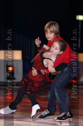 Amstedam 9 december 2008
Maxim Froger doet mee aan sterren kinderen dansen op het ijs. Natasja Froger is natuurlijk van de partij.
Peter Smulders bv