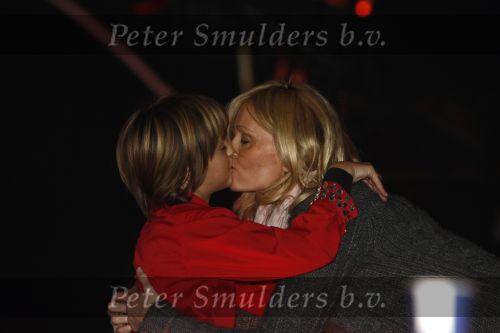 Amstedam 9 december 2008
Maxim Froger doet mee aan sterren kinderen dansen op het ijs. Natasja Froger is natuurlijk van de partij.
Peter Smulders bv