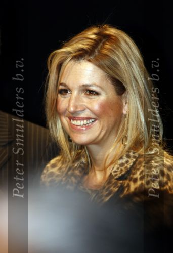 Amsterdam 3 december 2008
Prins Claus prijzen in het ij theater. Aanwezig zijn Koningin Beatrix , Prinses Maxima in tijger print outfit Prins Willem Alexander Mabel Wisse Smit Prins Friso en Prinses Laurentien en Prins Constantijn.
Peter Smulders bv