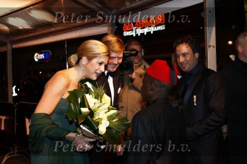Amsterdam 8 december 2008
Premiere Wit Licht in Tuschinski. Marco Borsato speelt de hoofdrol en Prins Willem Alexander en Prinses Maxima zijn aanwezig.
Peter Smulders bv