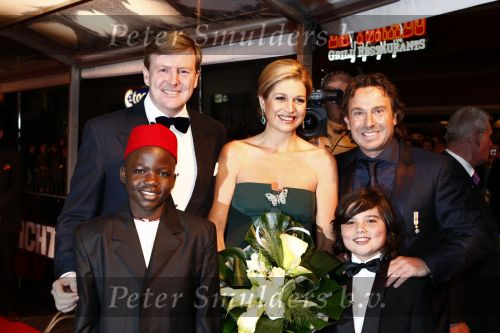 Amsterdam 8 december 2008
Premiere Wit Licht in Tuschinski. Marco Borsato speelt de hoofdrol en Prins Willem Alexander en Prinses Maxima zijn aanwezig.
Peter Smulders bv