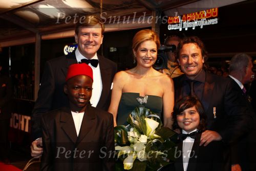 Amsterdam 8 december 2008
Premiere Wit Licht in Tuschinski. Marco Borsato speelt de hoofdrol en Prins Willem Alexander en Prinses Maxima zijn aanwezig.
Peter Smulders bv