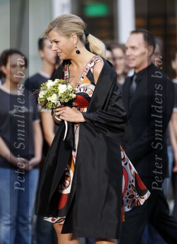 Amsterdam 11 september 2007
Koningin Beatrix en prinses Maxima bij voorstelling voor 75e verjaardag van Hans v Maanen in het muziektheater.