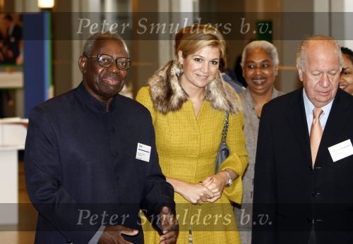 Rotterdam 13 november 2008
Prinses Maxima aanwezig bij bjeenkomst van club de madrid in de van nelle fabriek in Rotterdam. Maxima draagt een pakje met bont. Maxima met  Ronald Venetiaan
Peter Smulders bv