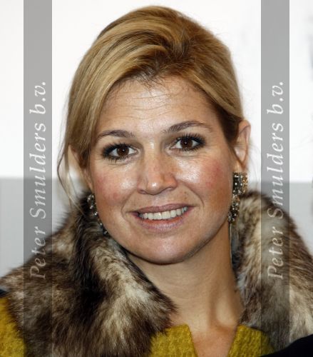 Rotterdam 13 november 2008
Prinses Maxima aanwezig bij bjeenkomst van club de madrid in de van nelle fabriek in Rotterdam. Maxima draagt een pakje met bont.
Peter Smulders bv