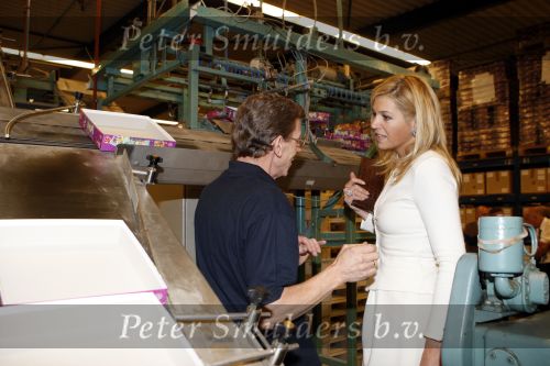 Mdedemblik 17 oktober 2007
Prinses Maxima  bezoekt de Jumbo speelgoed fabriek en doet werk achter de lopende band. Ook speelt ze met kinderen mens erger je niet.