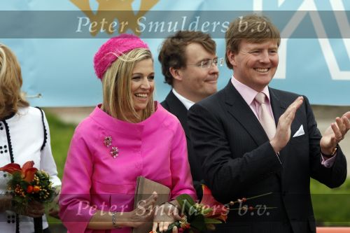 Makkum en Franeker30 april 2008
Koninginnedag 2008 met Koningin Beatrix Prins Willem Alexander Friso Constantijn Maurits Floris Pieter Christiaan Pieter v Vollenhoven en de prinsessen Maxima Laurentien Mabel Aimee Anita Margriet en Marilene.
Peter Smulders bv