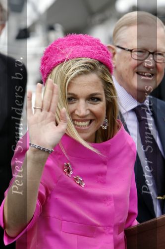 Makkum en Franeker30 april 2008
Koninginnedag 2008 met Koningin Beatrix Prins Willem Alexander Friso Constantijn Maurits Floris Pieter Christiaan Pieter v Vollenhoven en de prinsessen Maxima Laurentien Mabel Aimee Anita Margriet en Marilene.
Peter Smulders bv