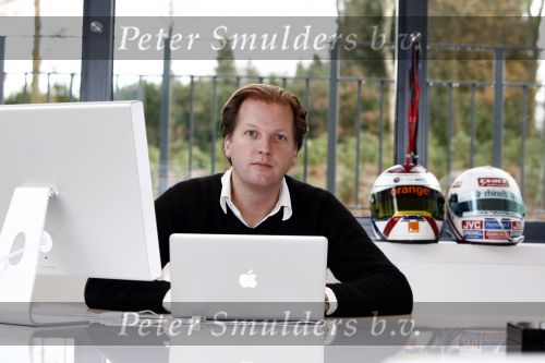 Amsterdam 18 november 2008
Michiel Mol voor F1 racing.
Peter Smulders bv
