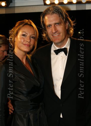 Amsterdam 10 oktober 2008
Premiere Sunset Boulevard in Carre. Micky Hoogendijk met nieuwe vriend
Peter Smulders bv