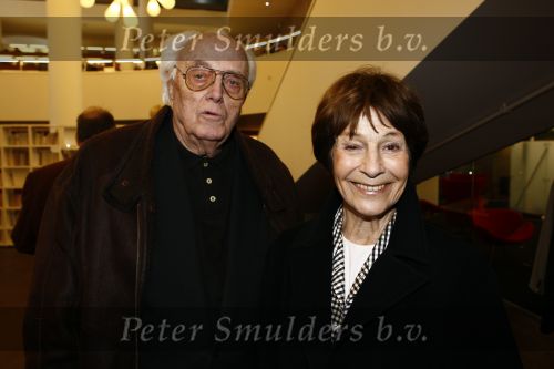 Amsterdam 11 november 2008
Mies Bouwman en Leen Timp bij presentatie sinterklaasboek in de bibliotheek.
Peter Smulders bv