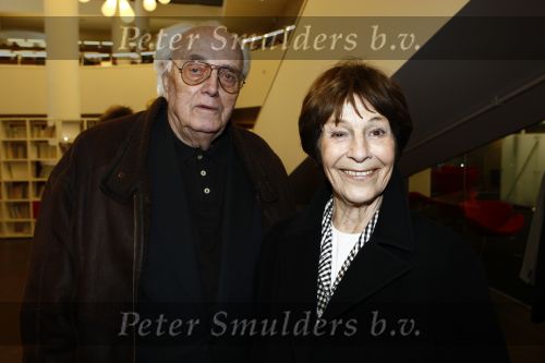 Amsterdam 11 november 2008
Mies Bouwman en Leen Timp bij presentatie sinterklaasboek in de bibliotheek.
Peter Smulders bv