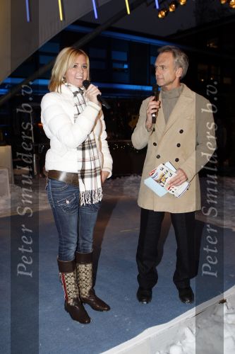 Hilversum 13 december 2007
Winterpresentatie van de tros. Monique Smit met Jaap Jongbloed
Peter Smulders bv