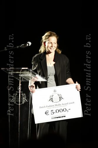 Amsterdam 7 november 2008
Duthc fashion award in de beurs van Berlage sponsored by mercedes. Winares Monique v Heist
Peter Smulders bv