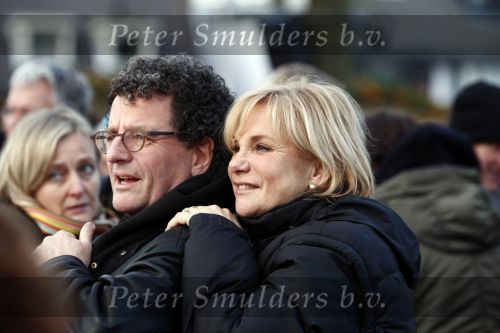 Laren 14 december 2008
Monique v d Ven en haar man Edwin de Vries  kijken bij het schaatsen van zoon Sammie.
Peter Smulders bv