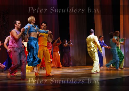 Utrecht, 12 November 2008
Premiere JOSEPH in de Stadsschouwburg
Cast Musical Joseph tijdens slotact
Foto Peter Smulders BV